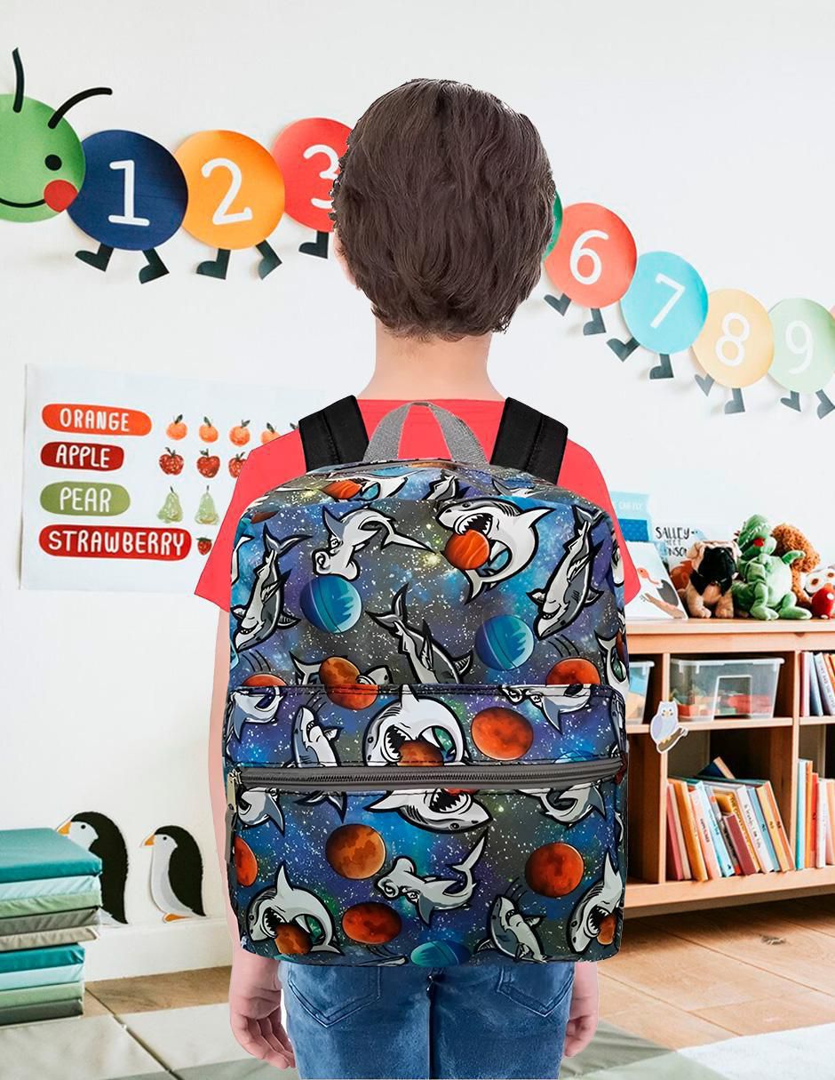 Set mochila escolar Tiburón para niño 4