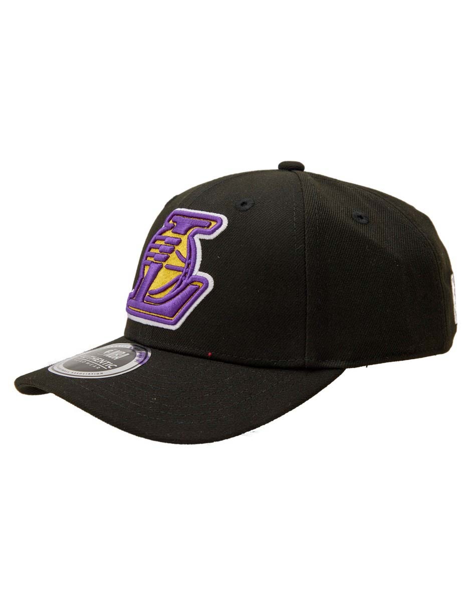 Gorra visera curva broche para niño 3